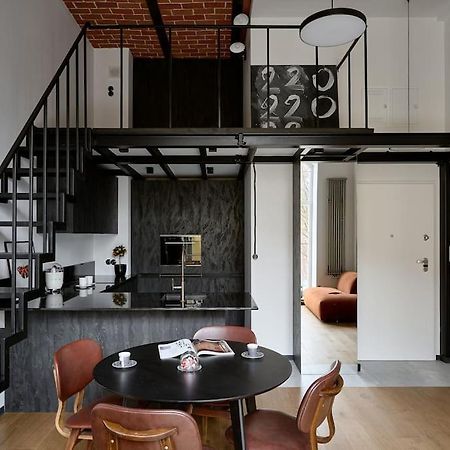 Appartamento Loft Industrialny Przy Bulwarze Staromiejskim Breslavia Esterno foto