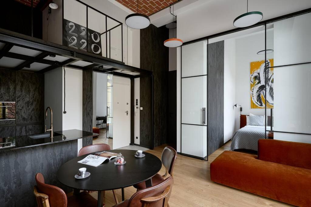 Appartamento Loft Industrialny Przy Bulwarze Staromiejskim Breslavia Esterno foto
