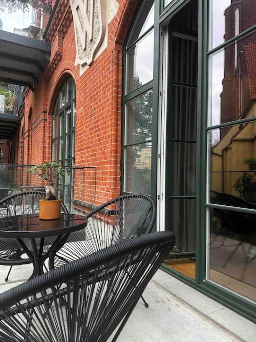 Appartamento Loft Industrialny Przy Bulwarze Staromiejskim Breslavia Esterno foto